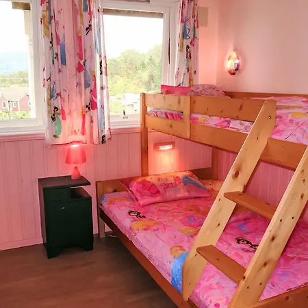 Dom wakacyjny Gule Huset By Interhome Bruntveit